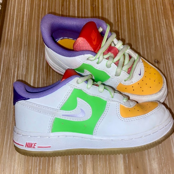 Nike Air Force 1 LV8 Toddler Sneakers - Picture 1 of 4